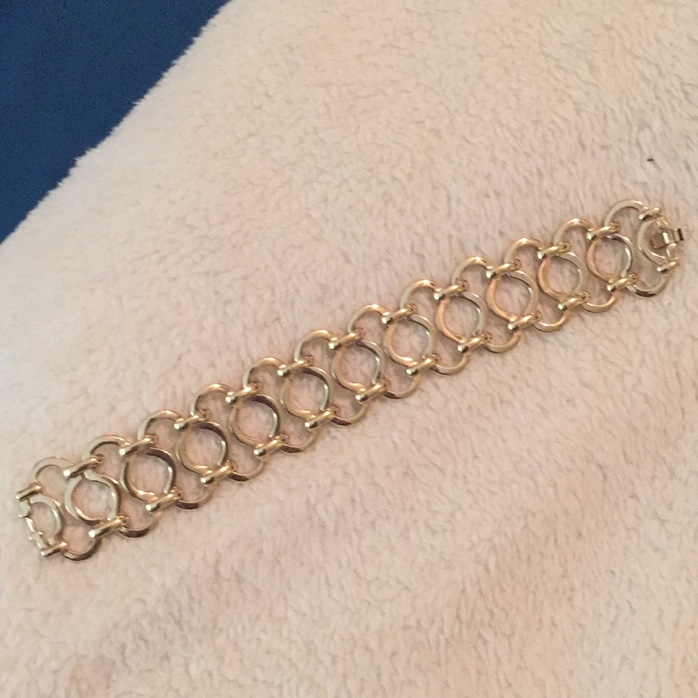 7” gold looking bracelet